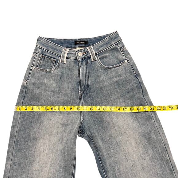 SG Studio Light Wash Wide Straight Leg Dad Jeans Size M - Picture 10 of 11
